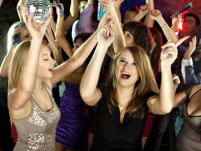 Your Ultimate Guide to the Best Ladies' Nights in Abu Dhabi's Nightlife Scene