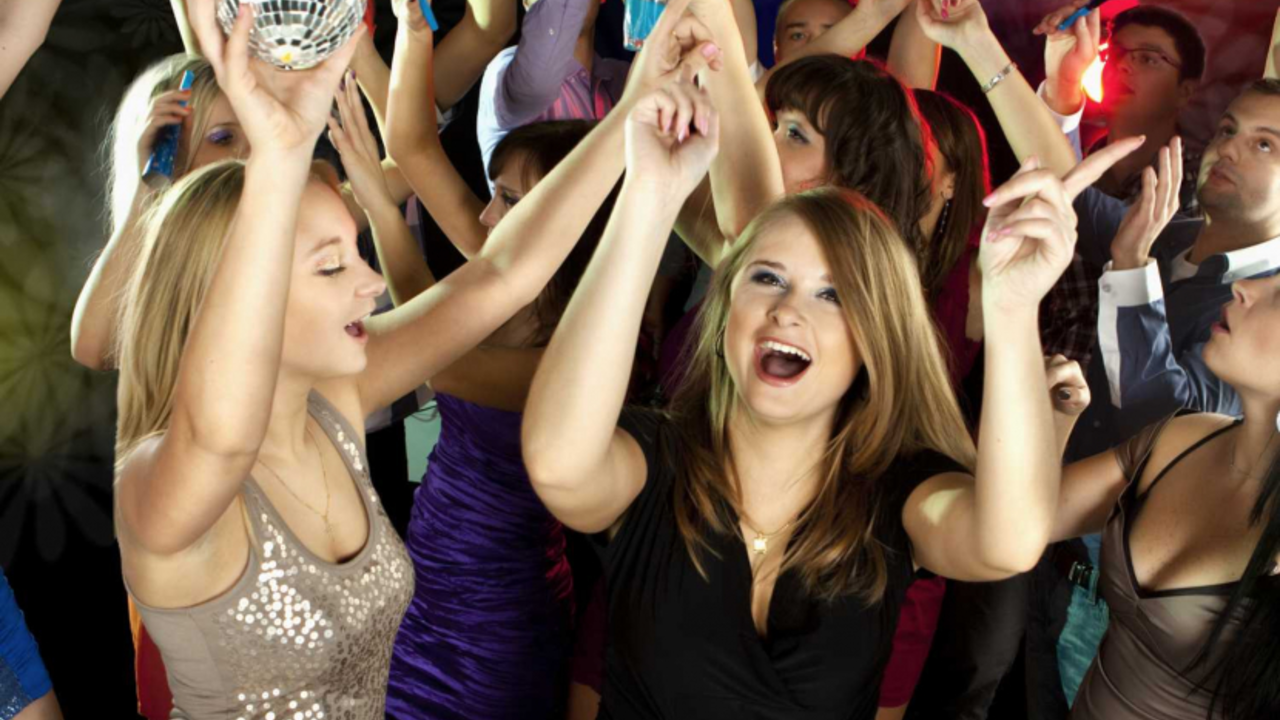 Your Ultimate Guide to the Best Ladies' Nights in Abu Dhabi's Nightlife Scene